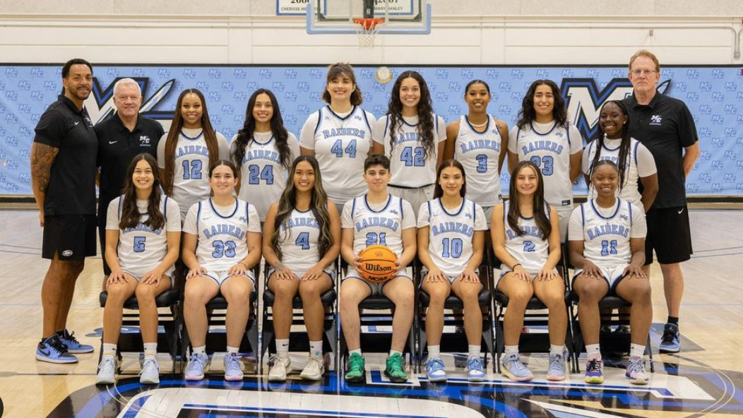 #3 Women's Basketball upends Oxnard to claim 5th straight WSC North Championship