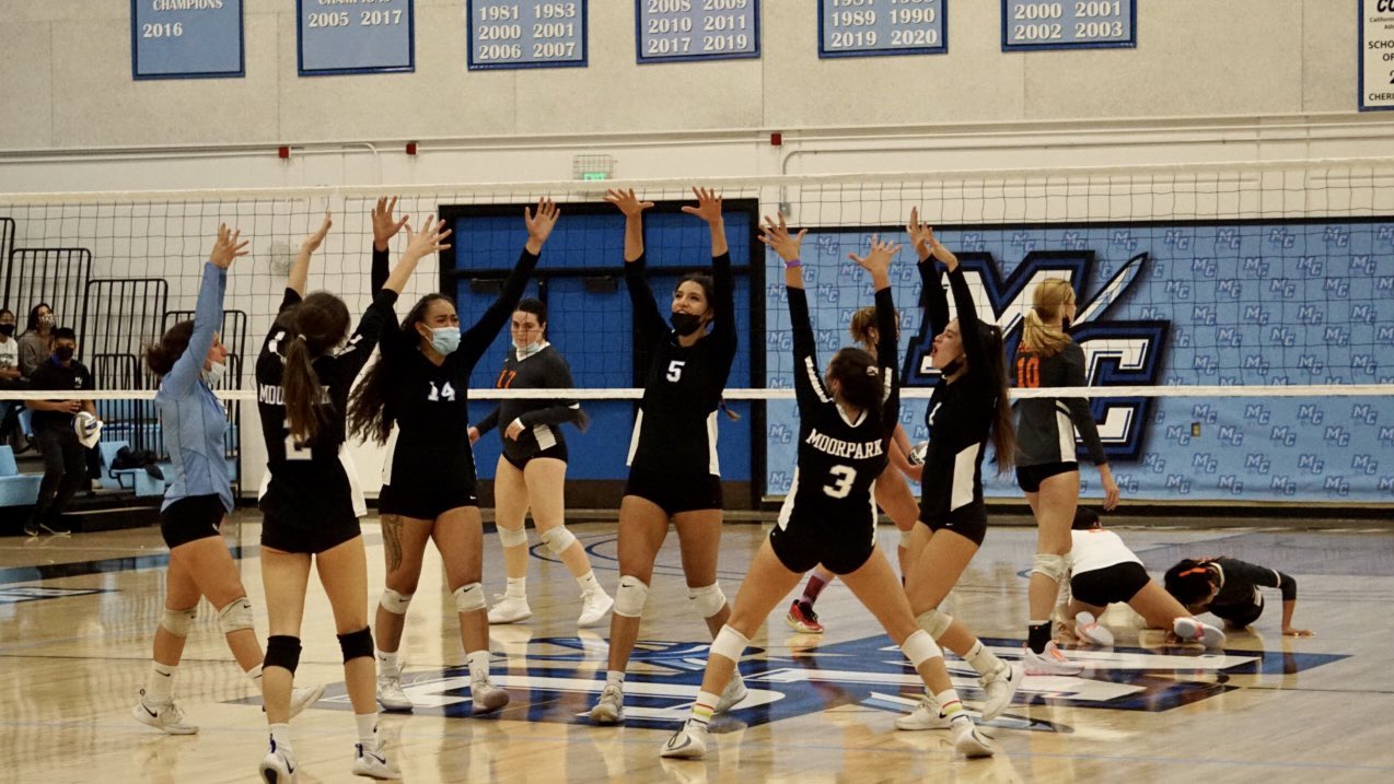 Women's volleyball secures first WSC victory over LA Pierce